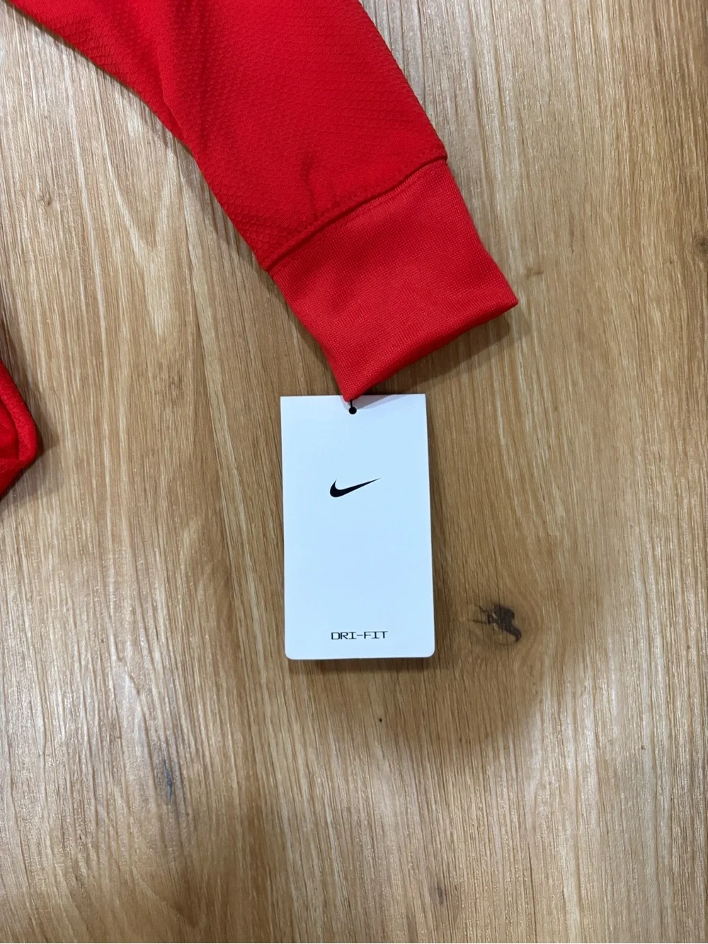 Bundle of 2  Nike sweater lightweight dri fit  Boys 5/6 Red